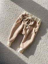 Load image into Gallery viewer, Heritage Reverse French Terry Pants - Buff
