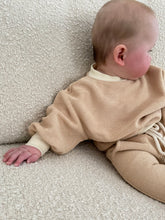 Load image into Gallery viewer, Heritage Reverse French Terry Pants - Buff
